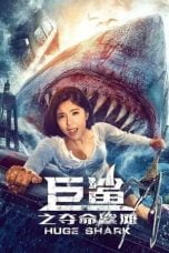Nonton Huge Shark (2021)